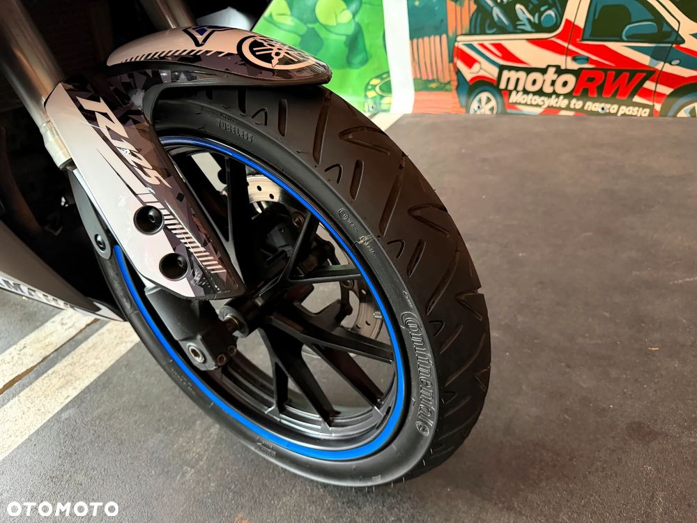 Yamaha YZF - 15