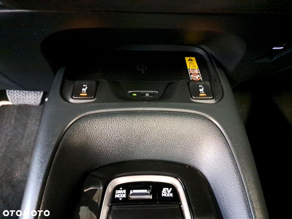 Toyota Corolla 1.8 Hybrid Comfort - 20