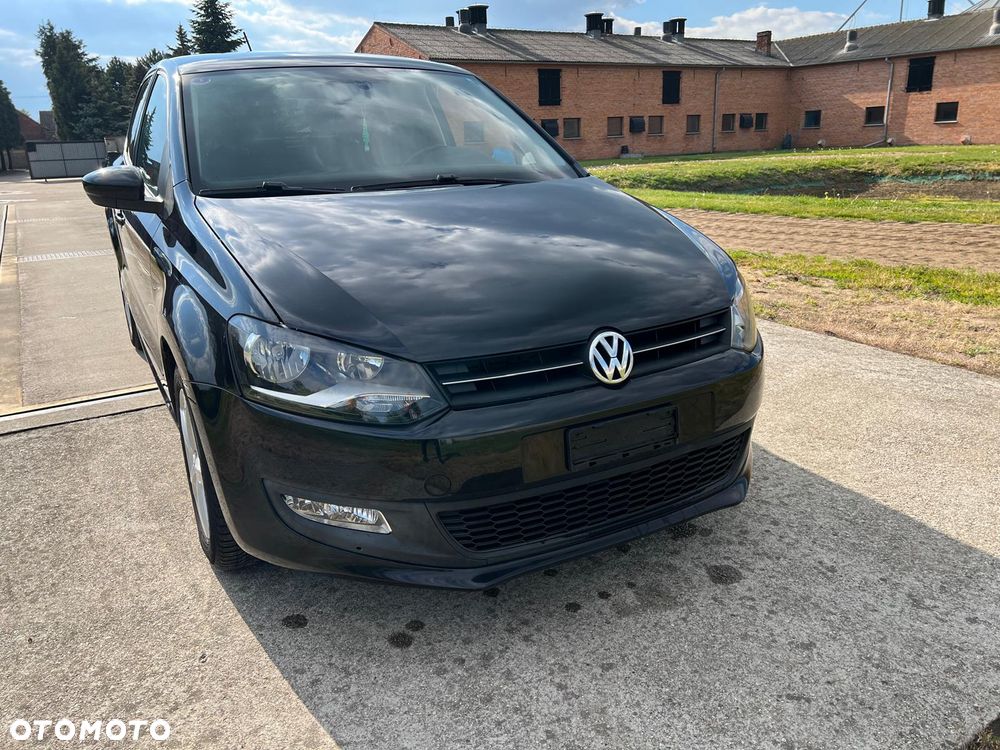 Volkswagen Polo 1.4 16V Comfortline DSG - 1