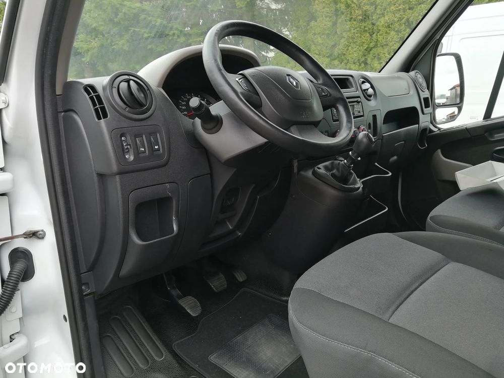 Renault Master - 18