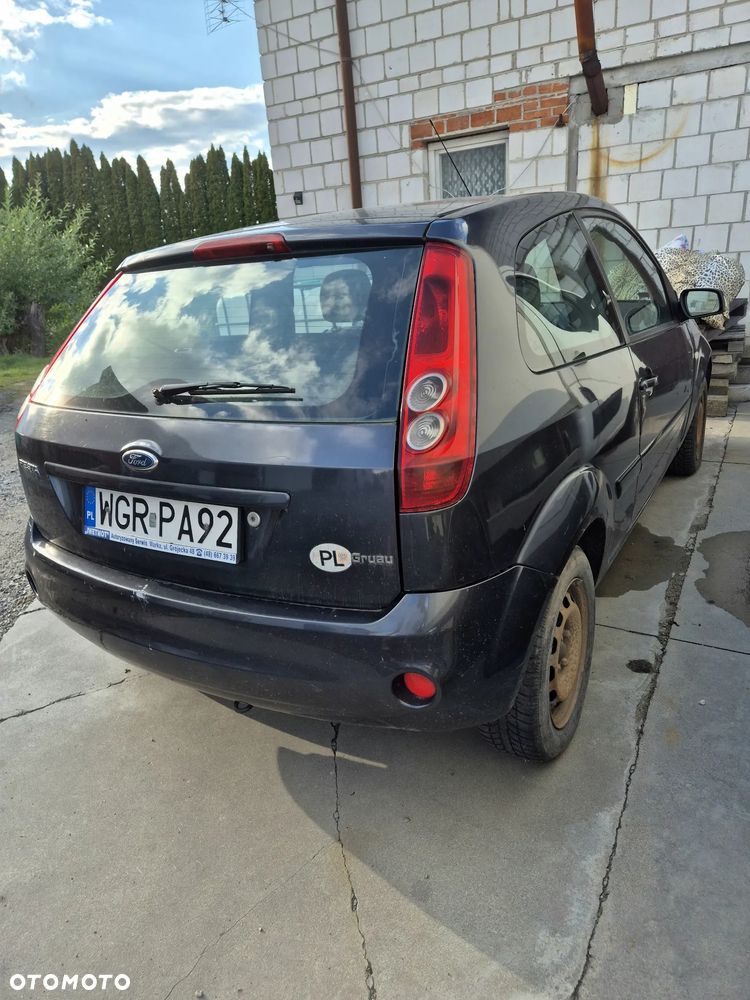 Ford Fiesta 1.4 TDCi Ambiente - 5