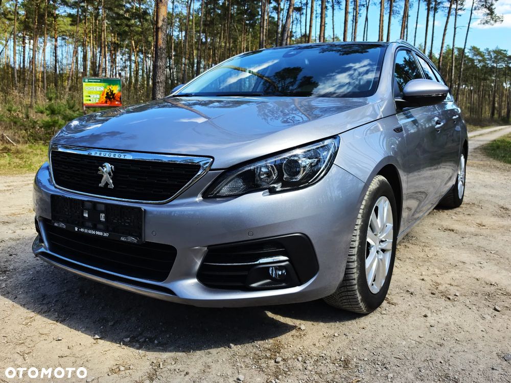 Peugeot 308 BlueHDi 130 EAT8 Stop & Start Allure Business-Paket - 2