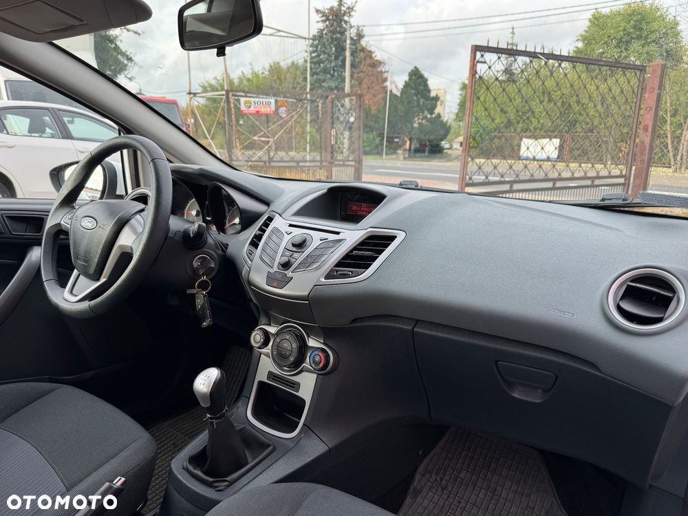 Ford Fiesta 1.25 Ambiente - 7