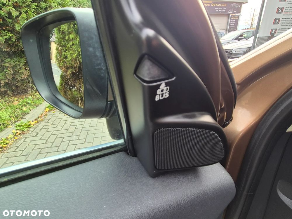 Volvo XC 60 2.4D AWD Momentum - 35