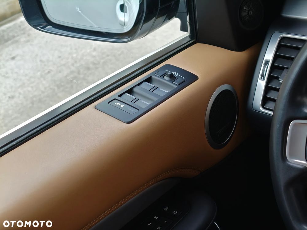 Land Rover Discovery 3.0 D250 mHEV Dynamic SE - 35