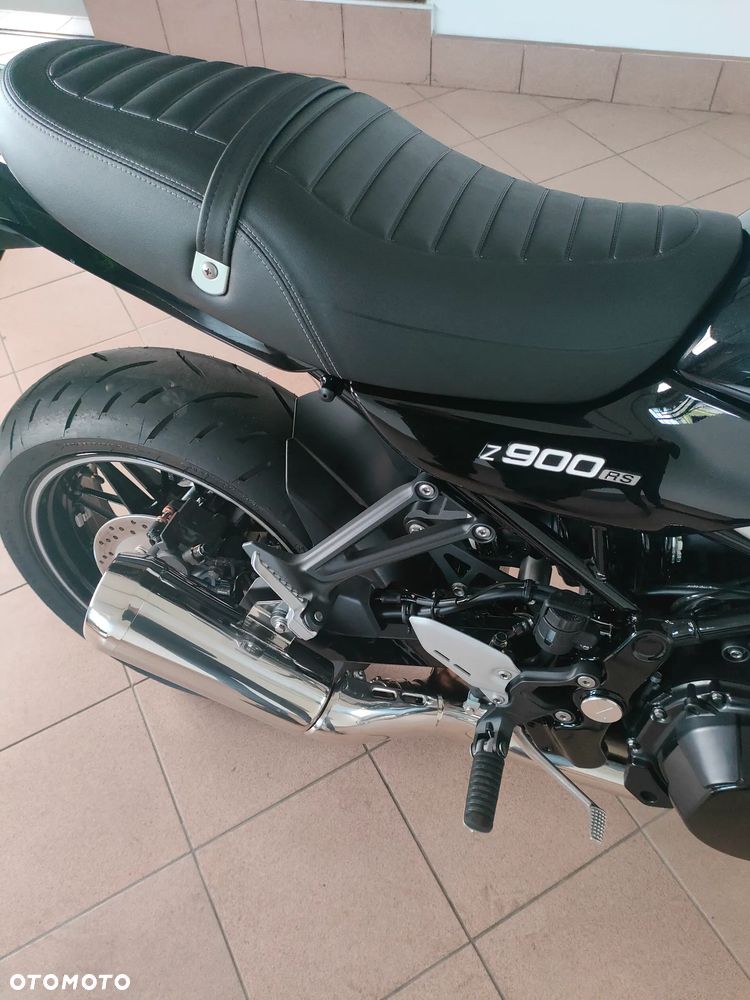 Kawasaki Z 900 RS - 3