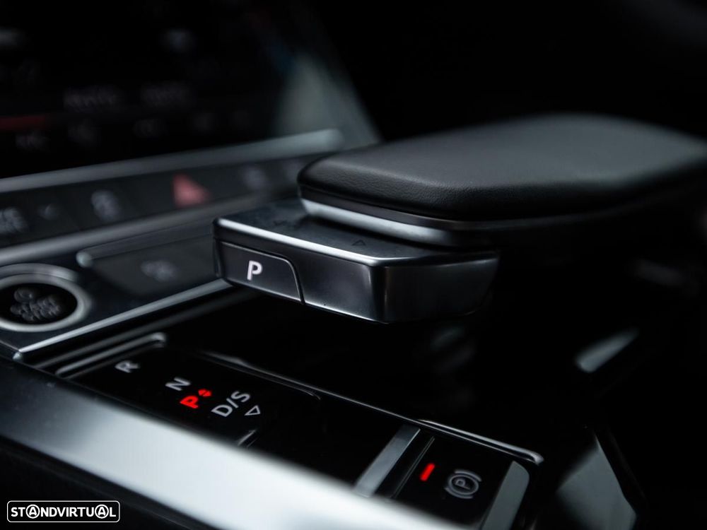 Audi e-tron 55 quattro S line - 28