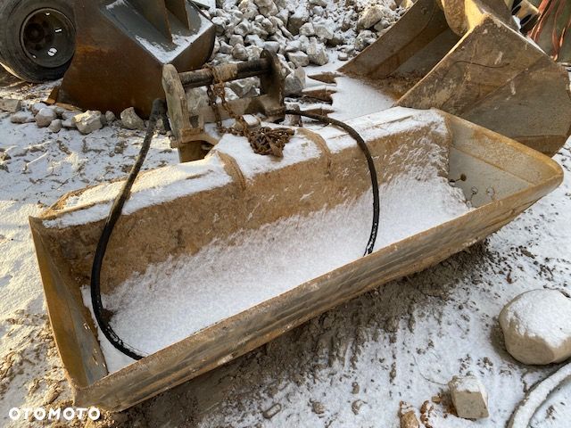 Komatsu WA270-3 - 10