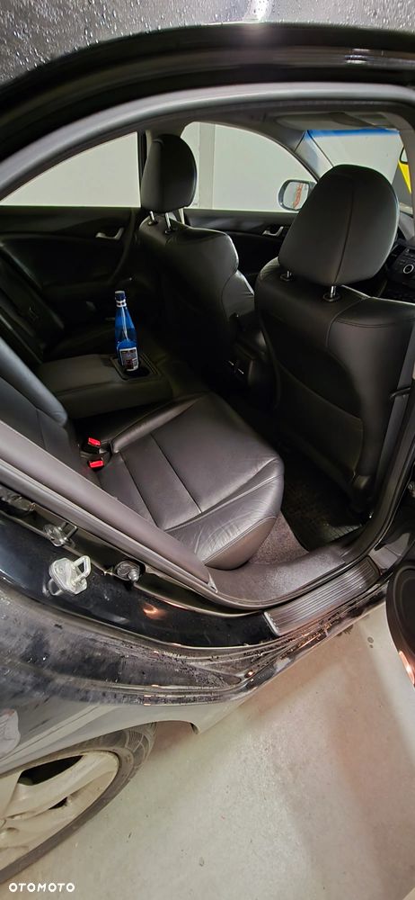 Honda Accord 2.0 Executive Nav - 16