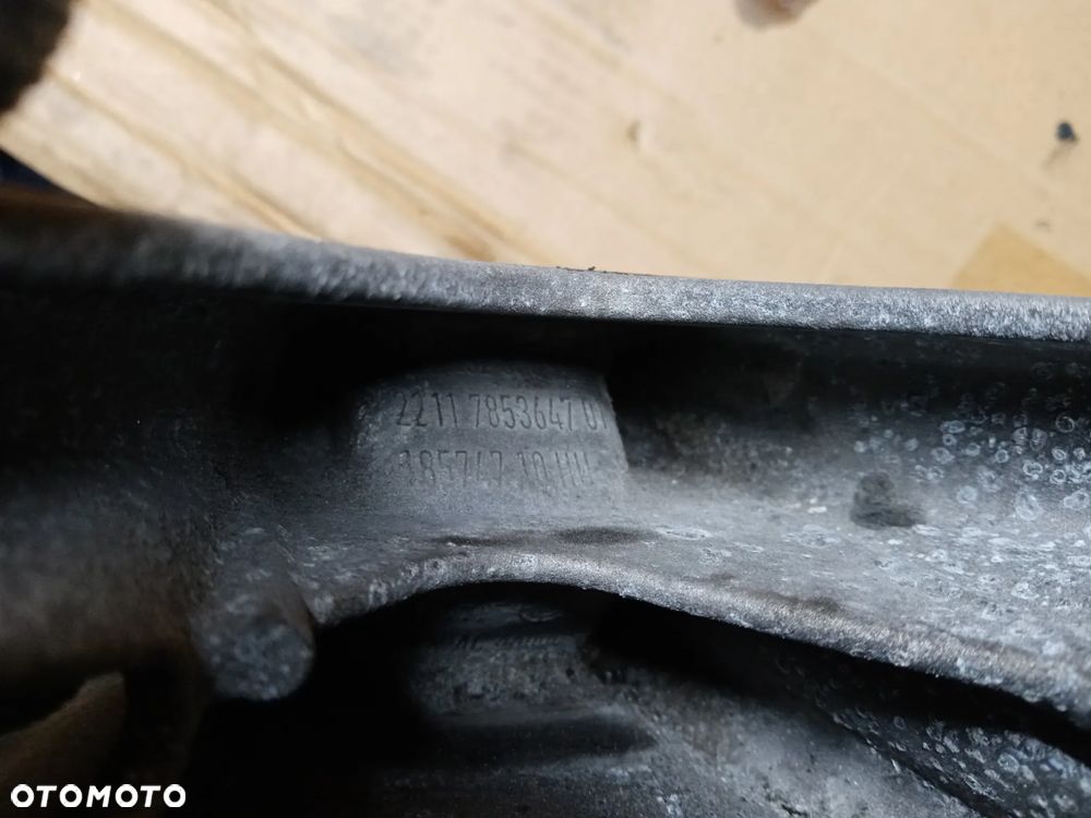 Łapa wspornik silnika BMW M5 G30 F90 4.4 V8 7853647 - 5