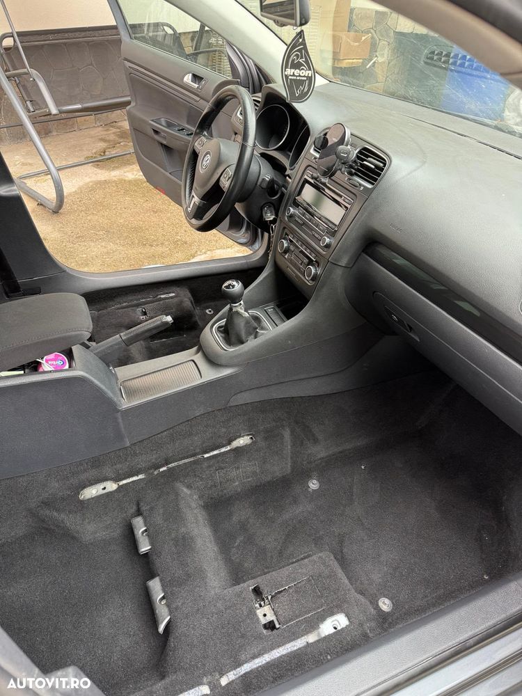 Volkswagen Golf 1.6 TDI BlueMotion Technology DPF Comfortline - 4