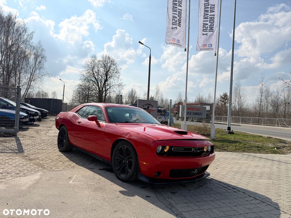 Dodge Challenger - 10