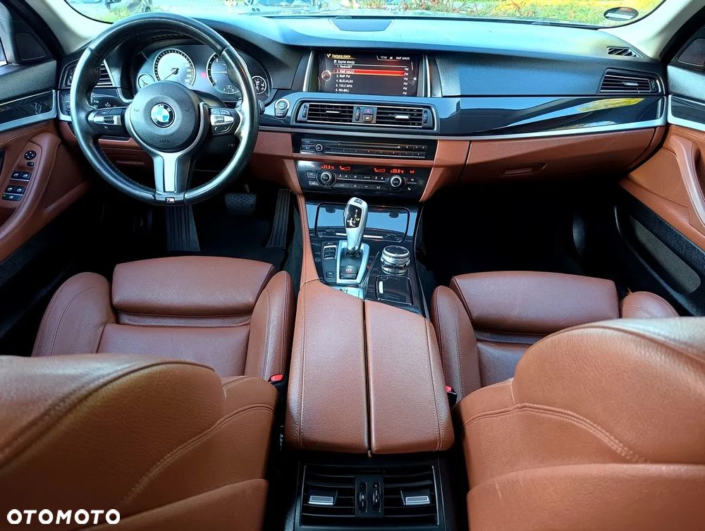 BMW Seria 5 525d Touring Sport-Aut Luxury Line - 1
