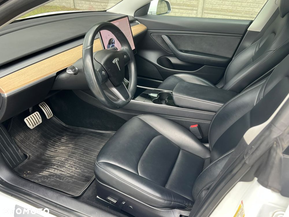 Tesla Model 3 Performance AWD - 25