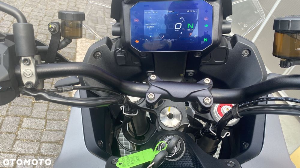 Moto Guzzi Stelvio - 13