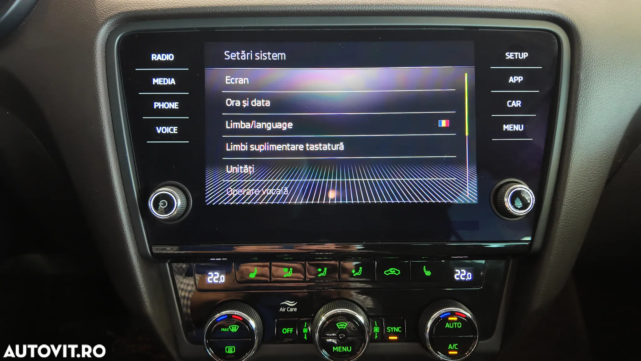 Skoda Octavia Combi Diesel 2.0 TDI 4X4 DSG Scout - 28