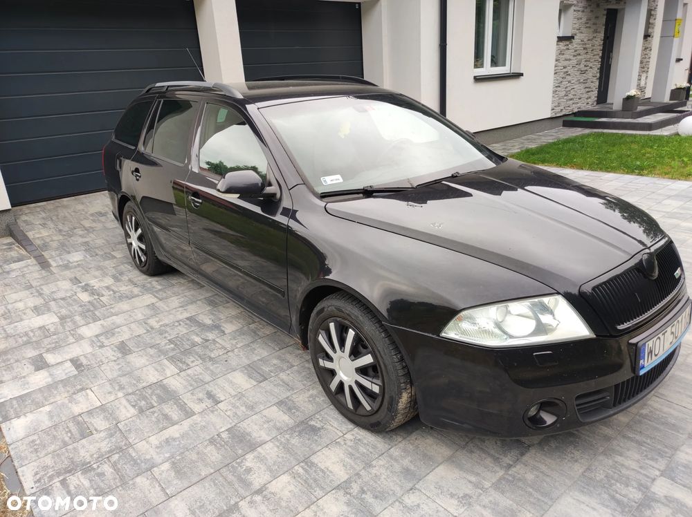 Skoda Octavia 2.0 TDI DPF RS - 2