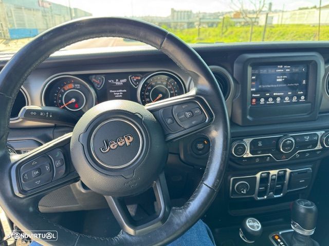 Jeep Wrangler - 7