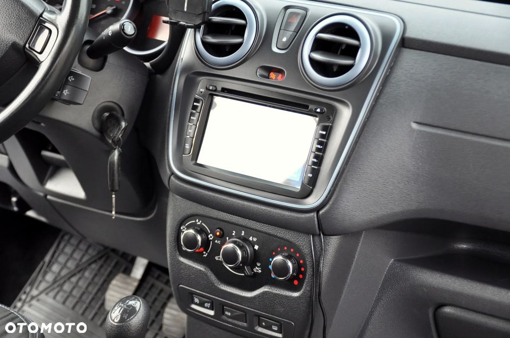 Dacia Dokker TCe 115 Stepway - 28