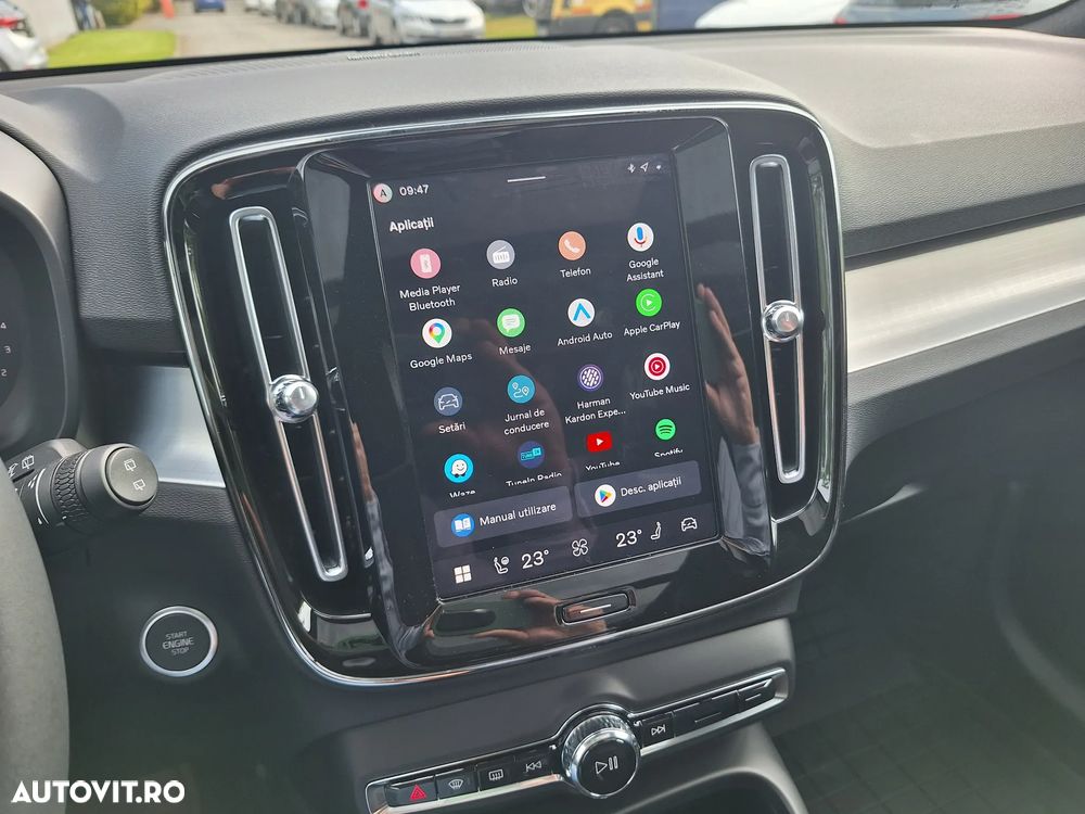 Volvo XC 40 B4 AT FWD MHEV Ultimate Dark - 32