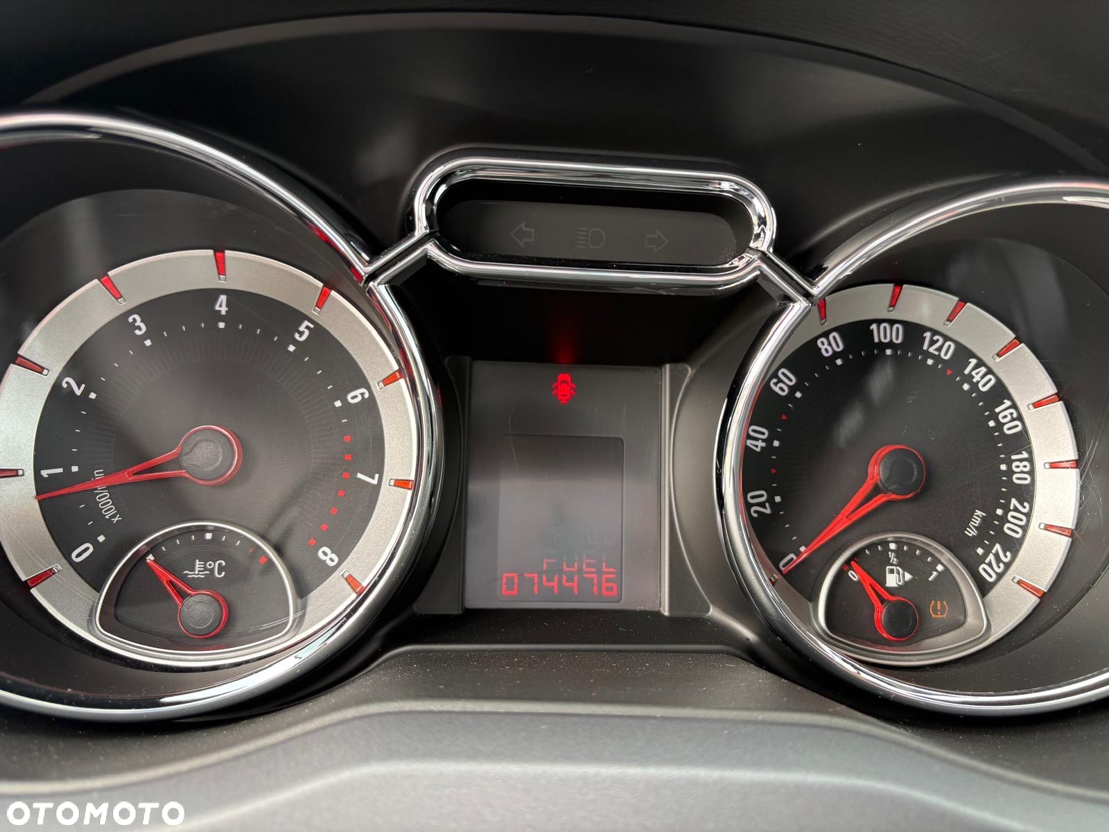 Opel Adam 1.2 - 14