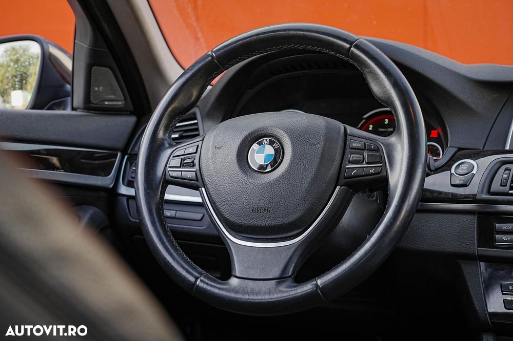 BMW Seria 5 525d xDrive Touring Aut. Luxury Line - 23