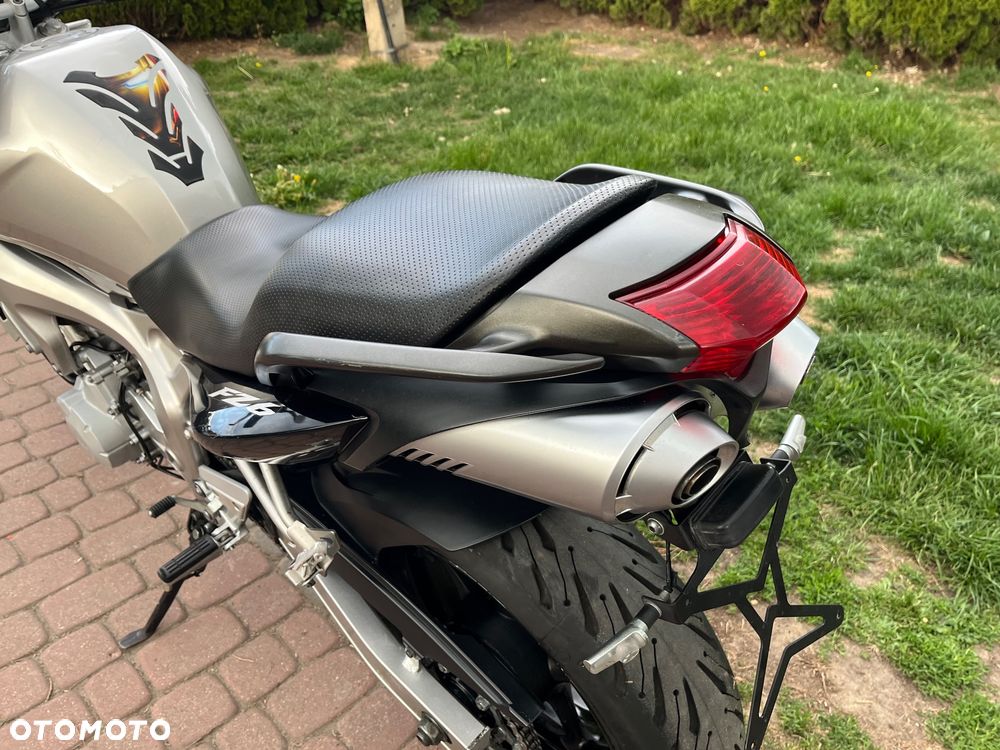 Yamaha FZ6 - 26