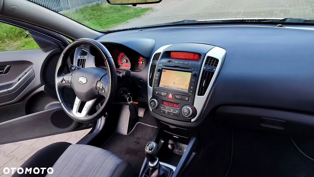 Kia ProCeed 1.4 CVVT Dream-Team Edition - 1
