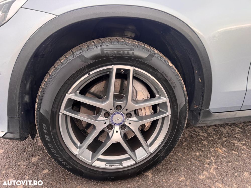 Mercedes-Benz GLC Coupe 250 d 4Matic 9G-TRONIC AMG Line - 29