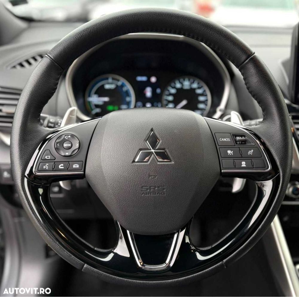 Mitsubishi Eclipse-Cross - 24