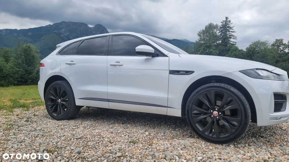 Jaguar F-Pace 25t AWD R-Sport - 2
