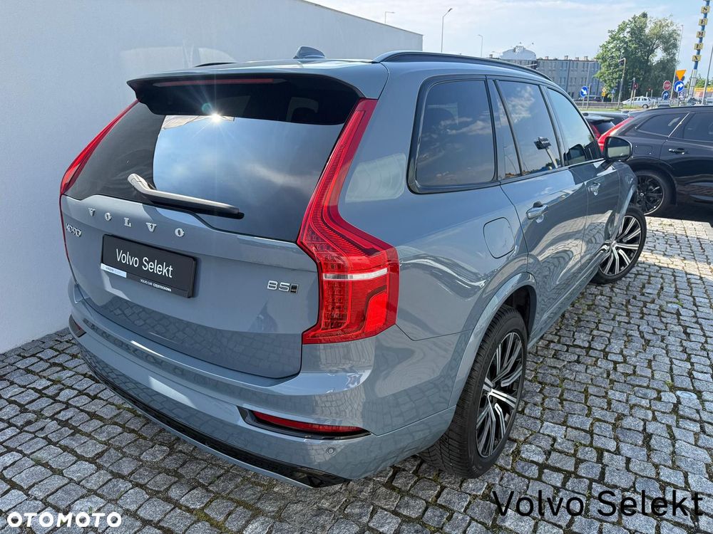Volvo XC 90 - 9