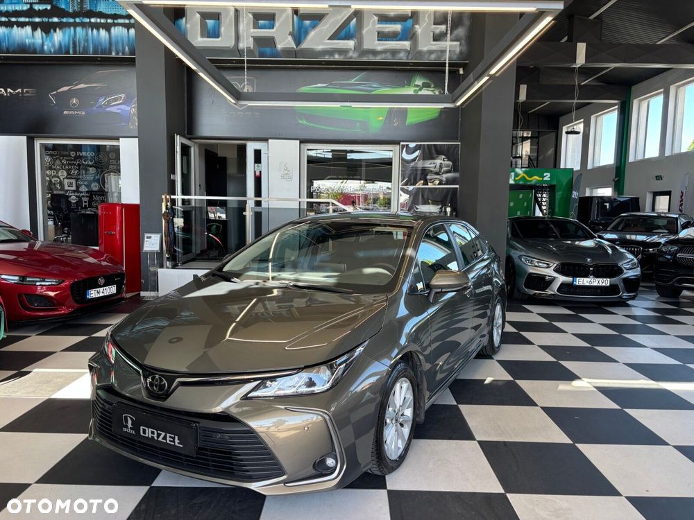 Toyota Corolla - 1