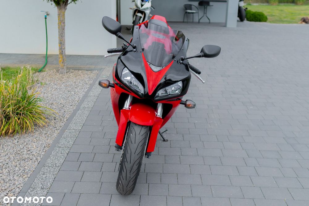 Honda CBR - 6