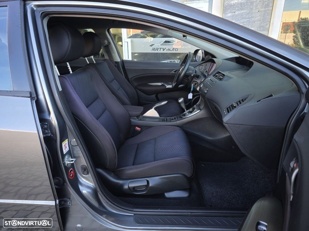 Honda Civic 1.4 i-VTEC Sport - 23