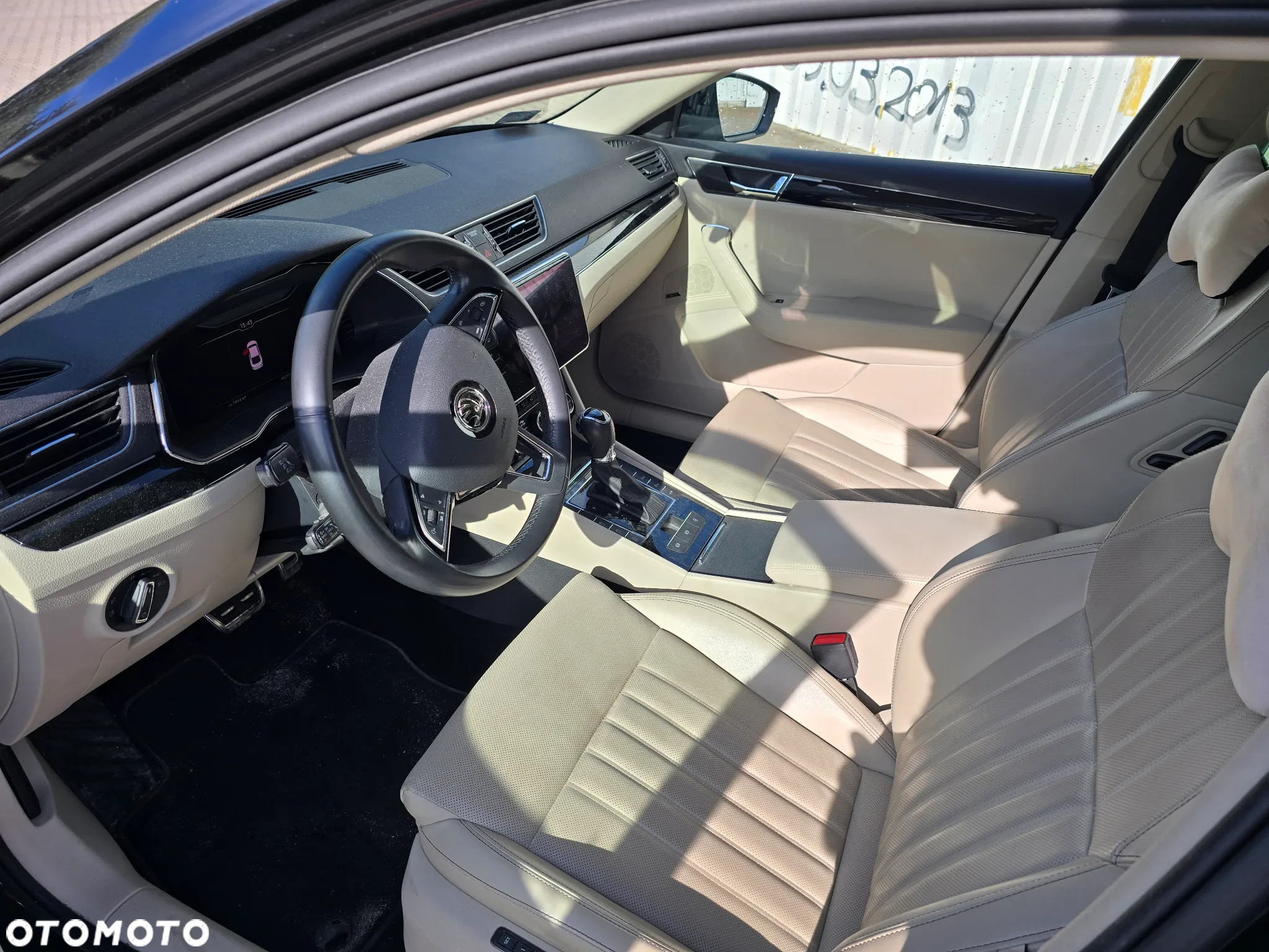 Skoda Superb 2.0 TSI L&K DSG - 9