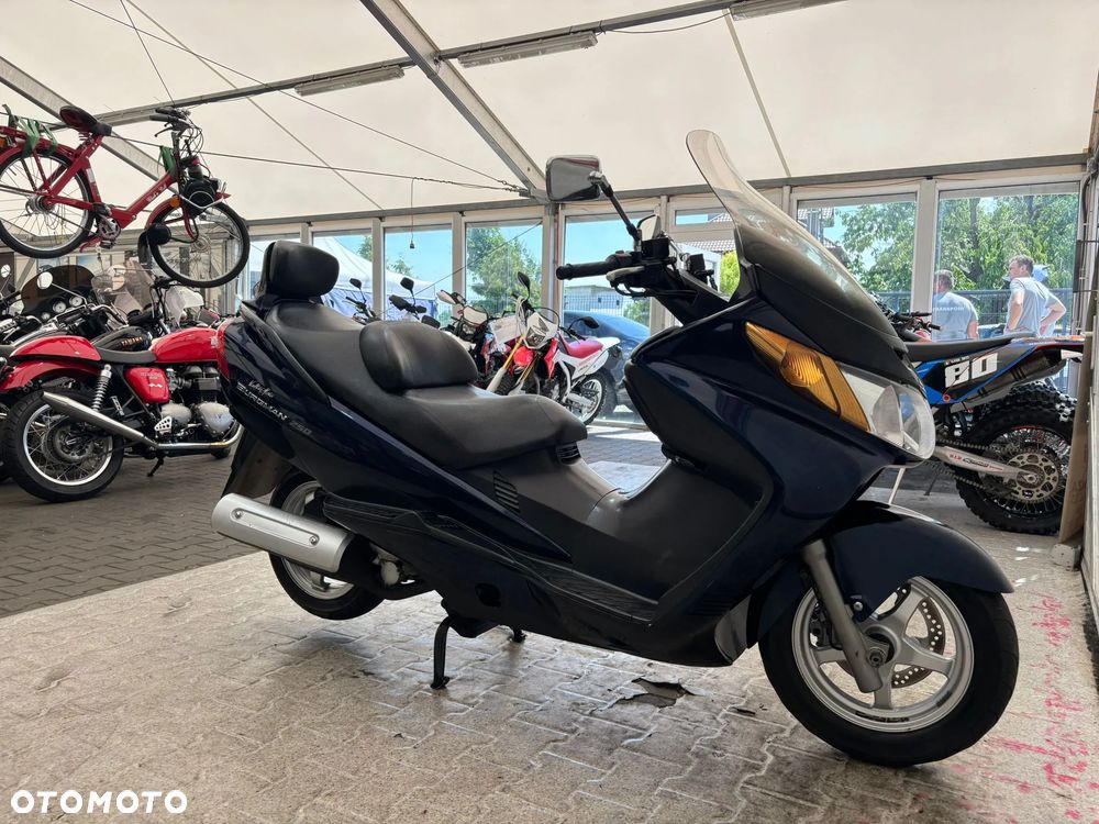 Suzuki Burgman - 15