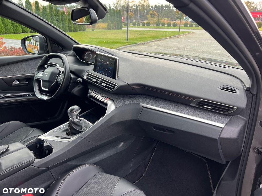 Peugeot 5008 - 14