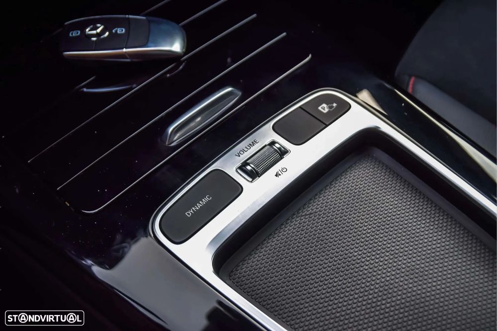 Mercedes-Benz A 250 e - 18