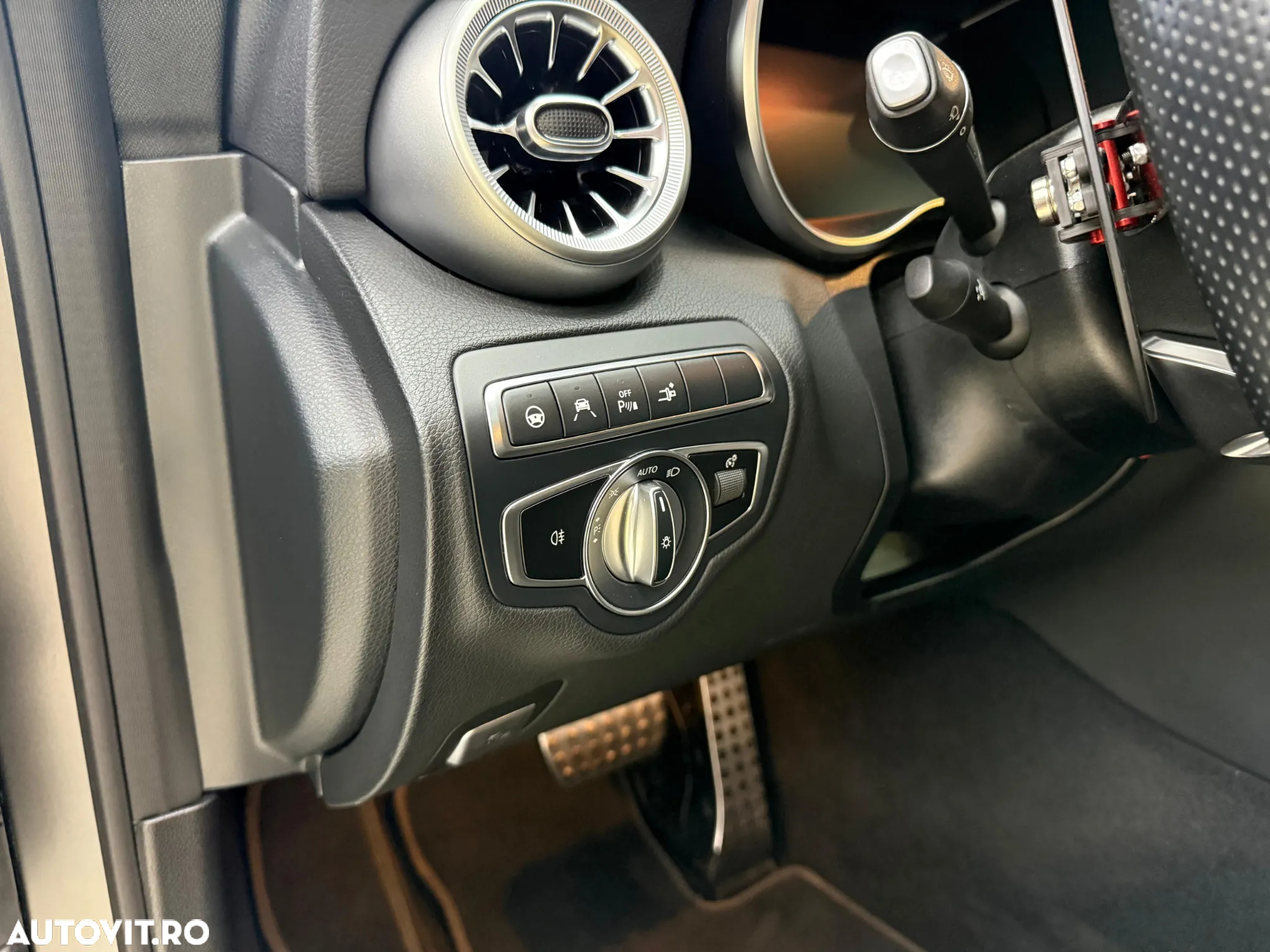 Mercedes-Benz C AMG 63 Coupe AMG Speedshift MCT 9G - 29