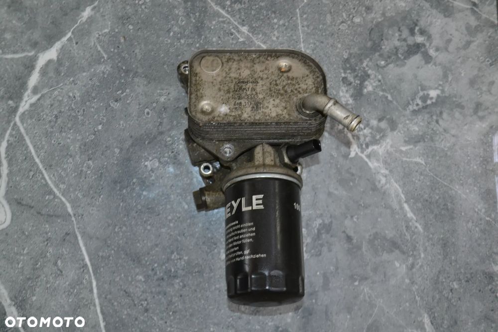 AUDI A4 B6 PASSAT B5 2,0 ALT PODSTAWA OBUDOWA FILTRA OLEJU 06B115417F 06B117021 - 1
