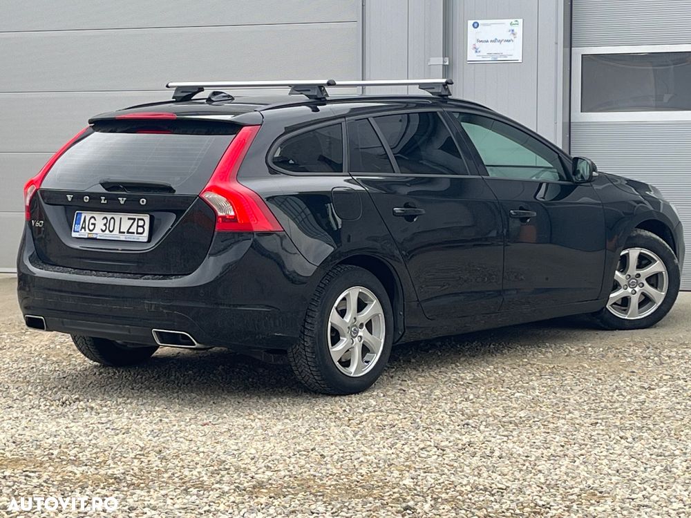 Volvo V60 D4 Momentum - 3