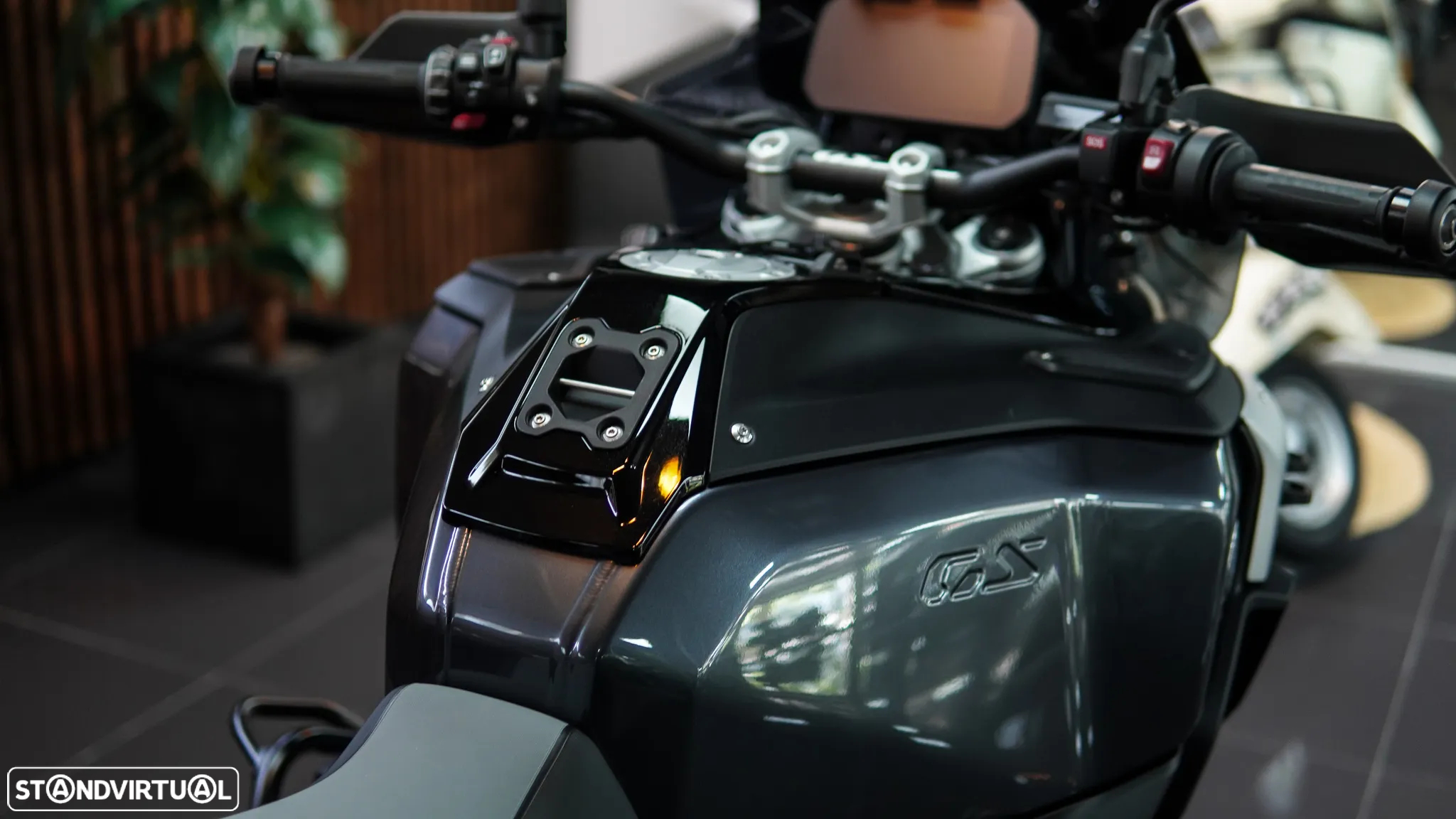 BMW R 1300 GS Adventure TRIPLE BLACK C/ AKRAPOVIC - 10