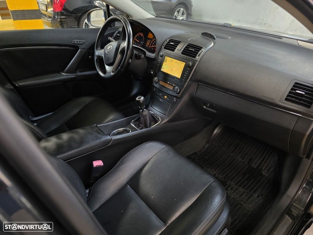 Toyota Avensis SW 2.0 D-4D Exclusive +Pele+GPS - 12