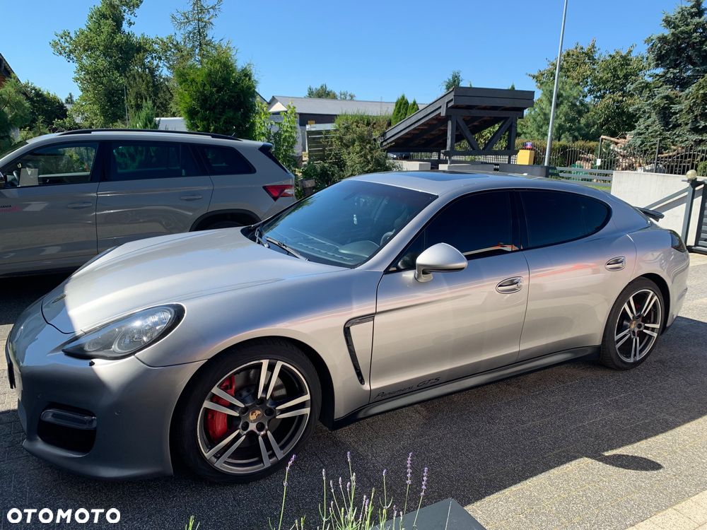 Porsche Panamera - 5