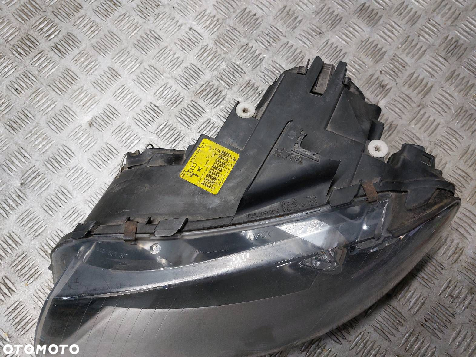 LAMPA LEWY PRZÓD AUDI A3 8P 8P0941003K - 3