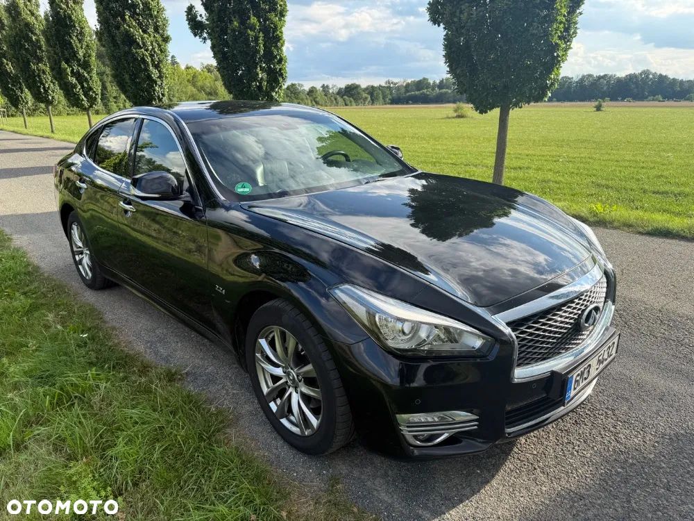 Infiniti Q70 - 7