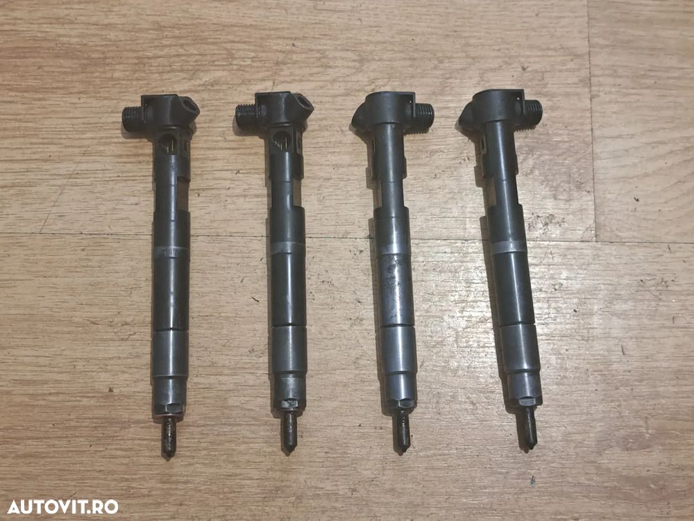 Injector Injectoare Original Mercedes-Benz C-Class W204, E-Class W212, Sprinter, Vito 2.2 CDI OM651 - 1