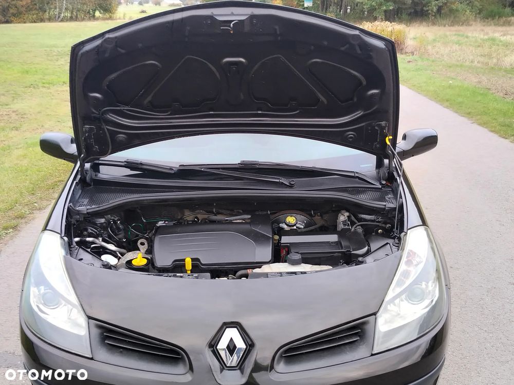 Renault Clio 1.2 16V Luxe Privilege - 31