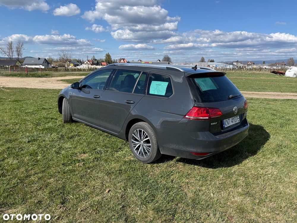 Volkswagen Golf - 8